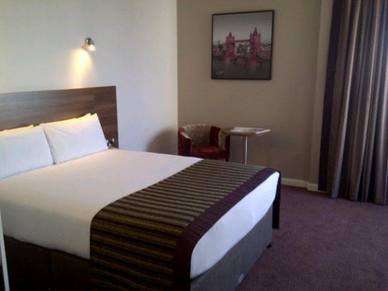 Leonardo Hotel London Croydon - Formerly Jurys Inn מראה חיצוני תמונה